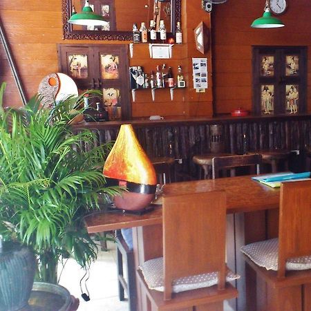 Soisabai Guesthouse Чиангмай Экстерьер фото