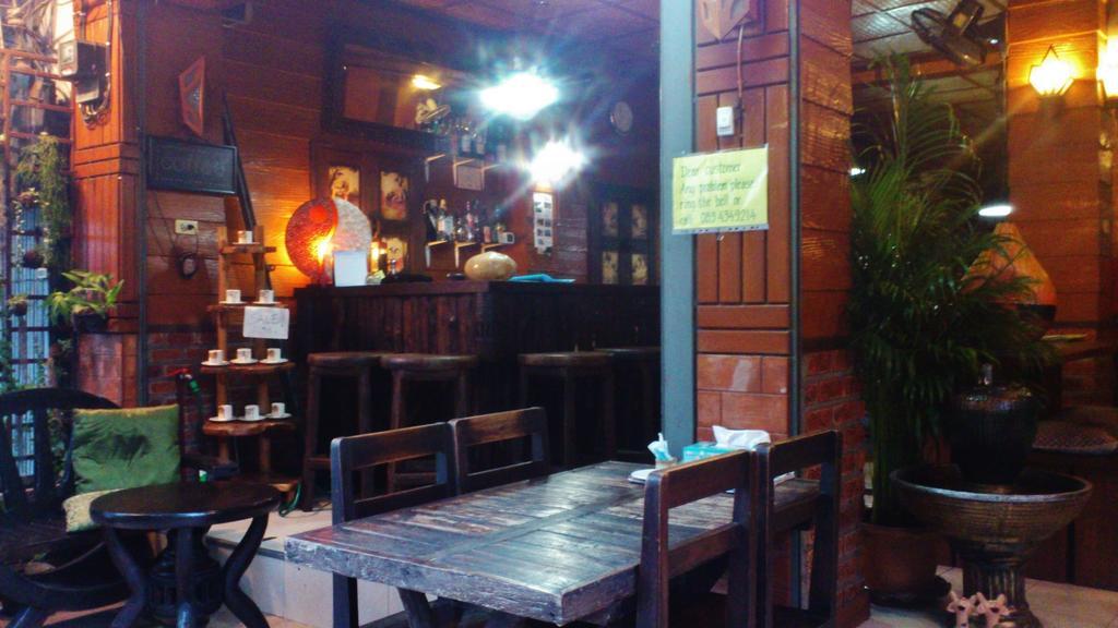 Soisabai Guesthouse Чиангмай Экстерьер фото