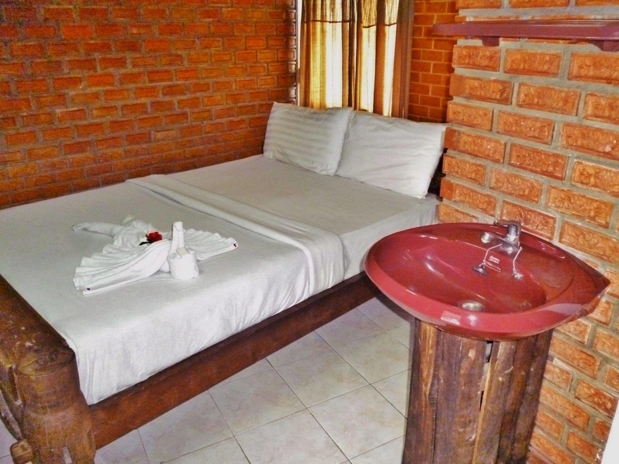 Soisabai Guesthouse Чиангмай Экстерьер фото