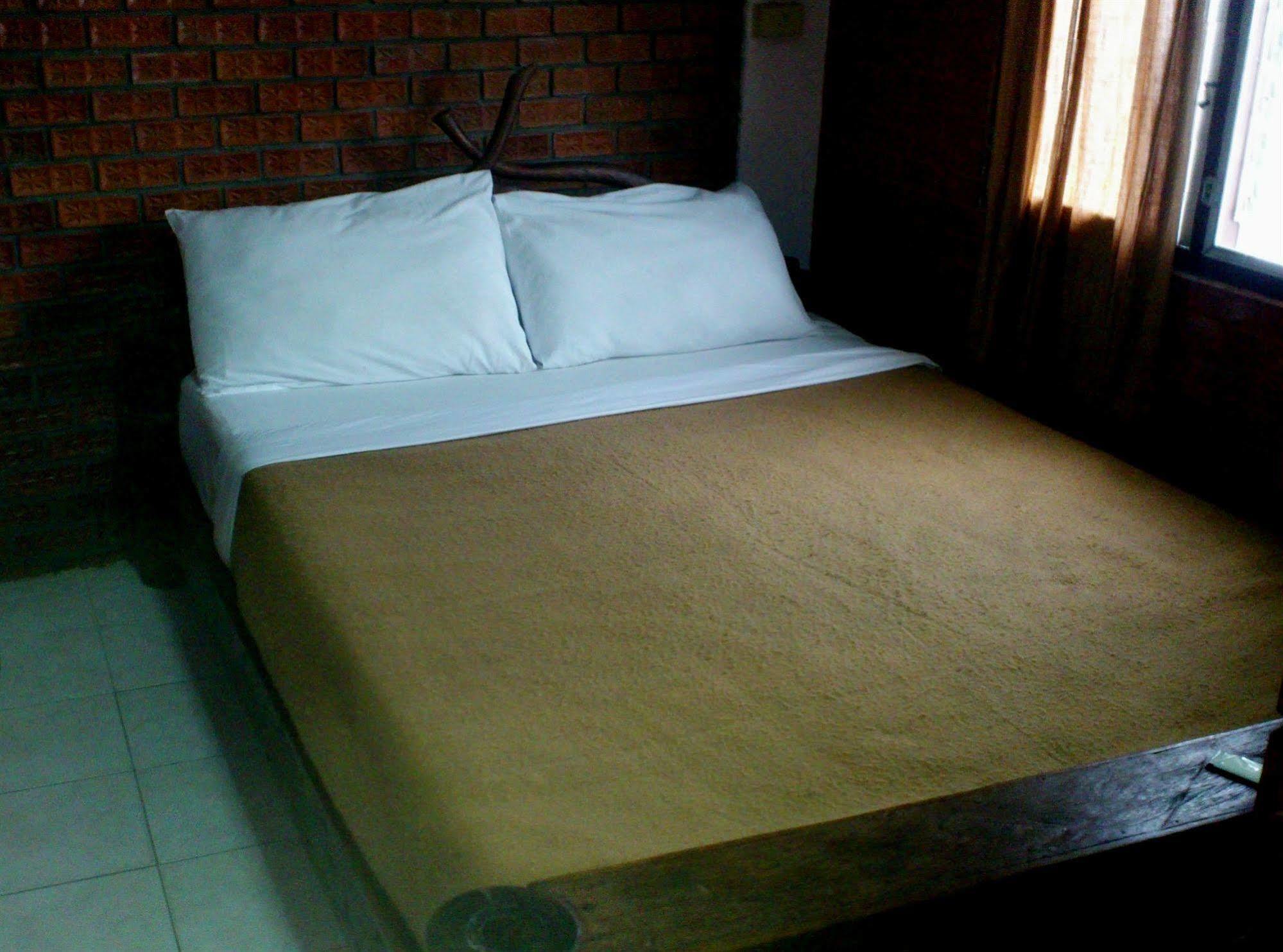 Soisabai Guesthouse Чиангмай Экстерьер фото