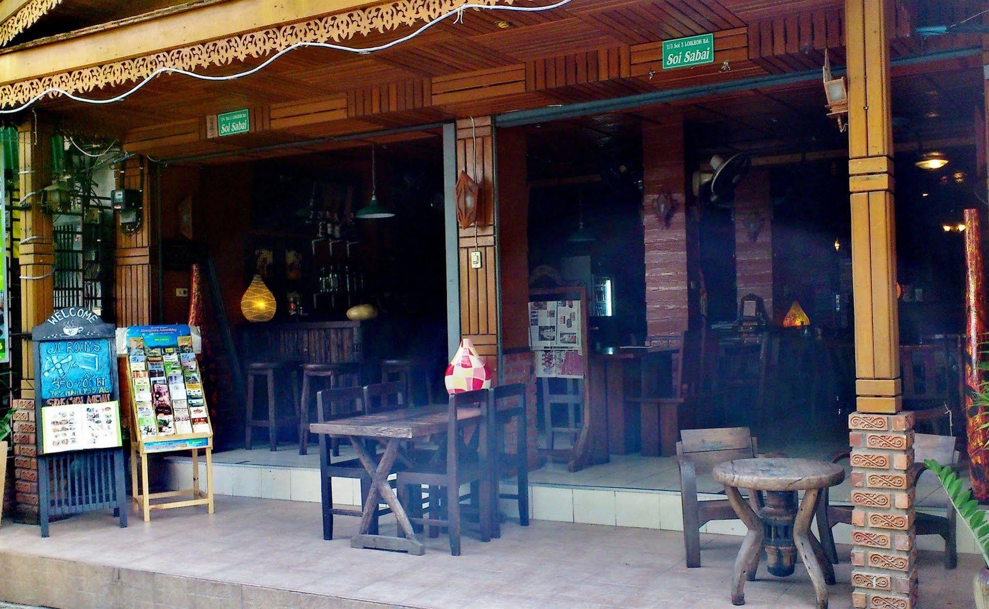 Soisabai Guesthouse Чиангмай Экстерьер фото