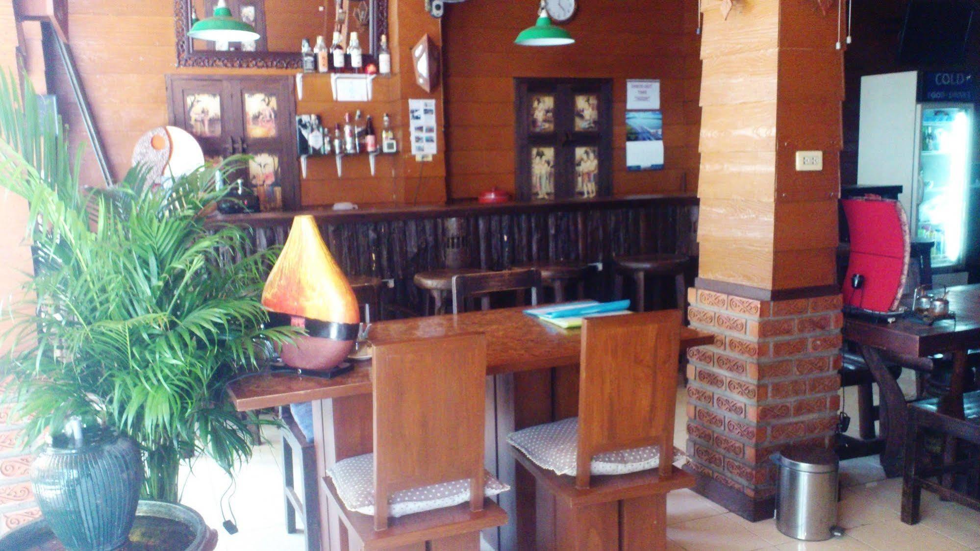 Soisabai Guesthouse Чиангмай Экстерьер фото